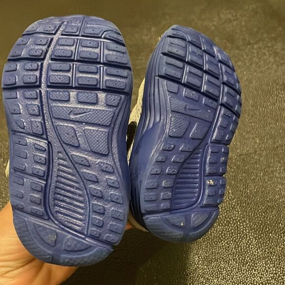 Nike Lunarglide 4 Baby Sneakers size 4C - Picture 2 of 7